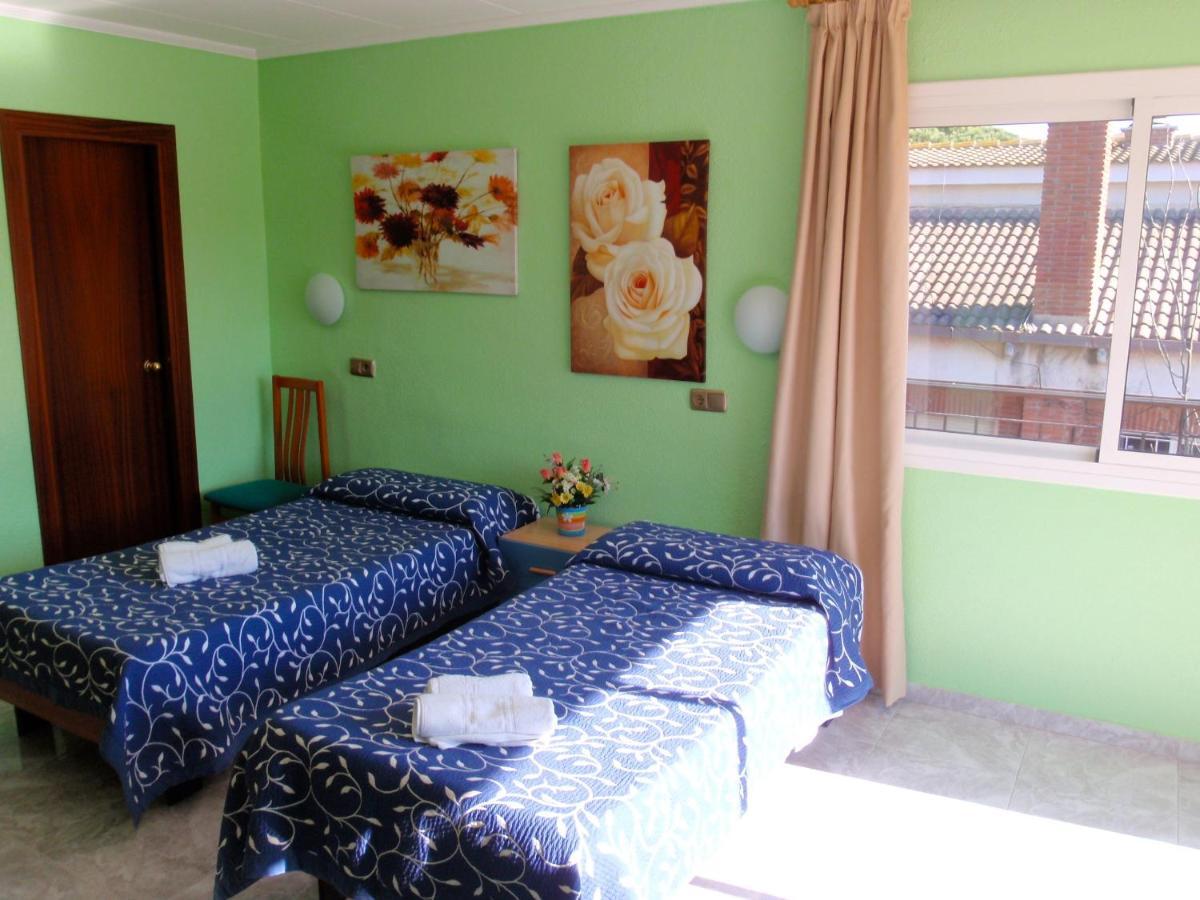 Hotel Rodsan Suizo Castelldefels Szoba fotó